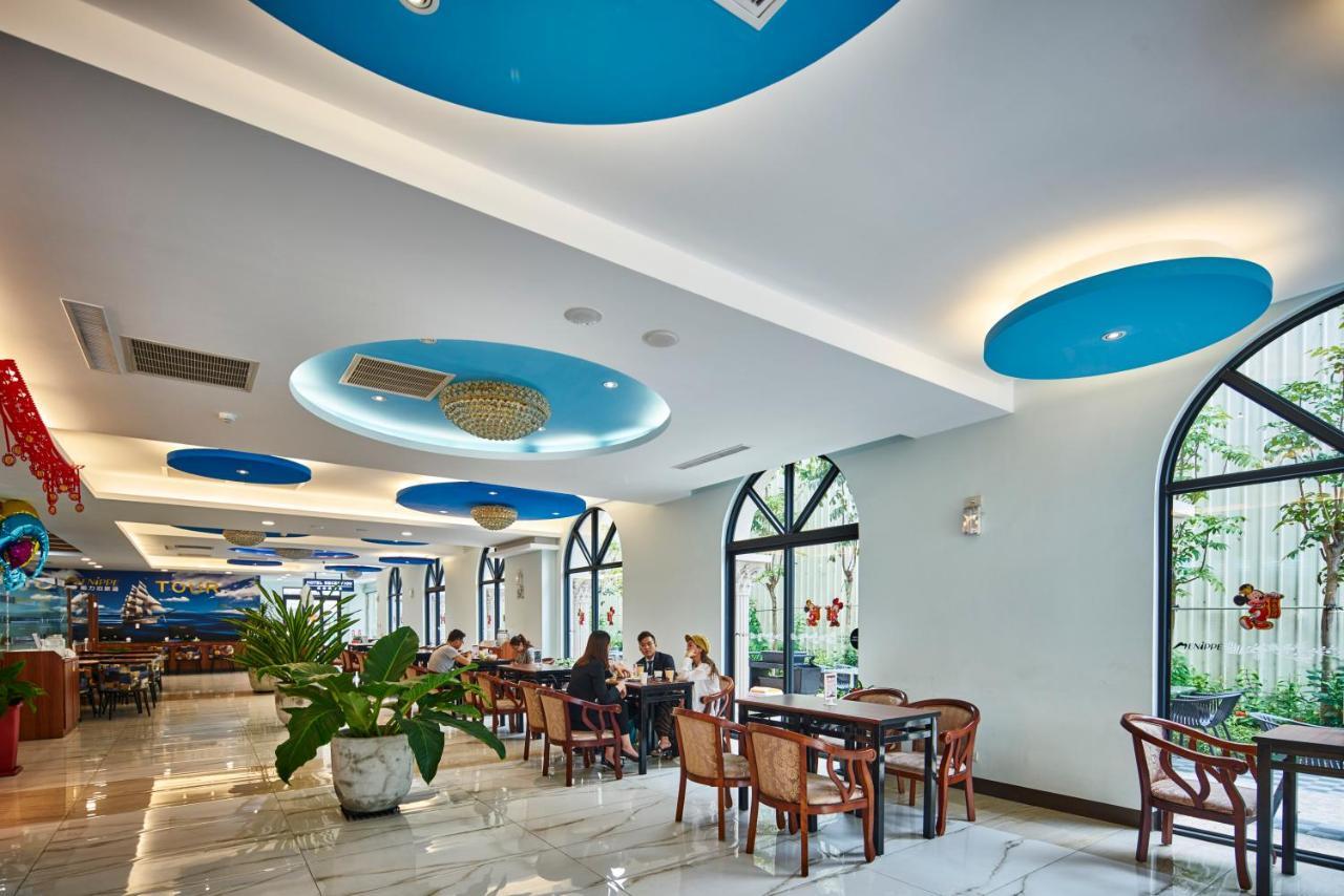 Menippe Hotel Kaohsiung Exterior photo